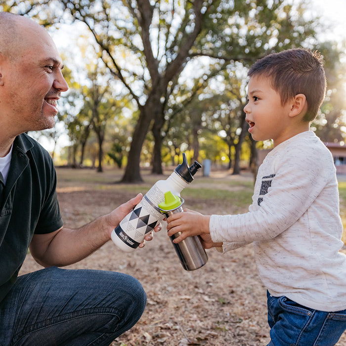 classic-kid-sippy-cap-p1 K12CNSIPPY-BS-sippy_cap_dad_lifestyle.jpg