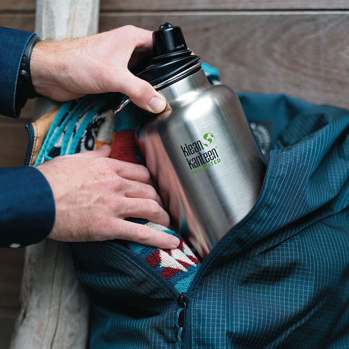 tkwide-chug-cap-x0 K64TKWSSL-BS-Chug-Cap-Out-of-Duffle_lifestyle.jpg