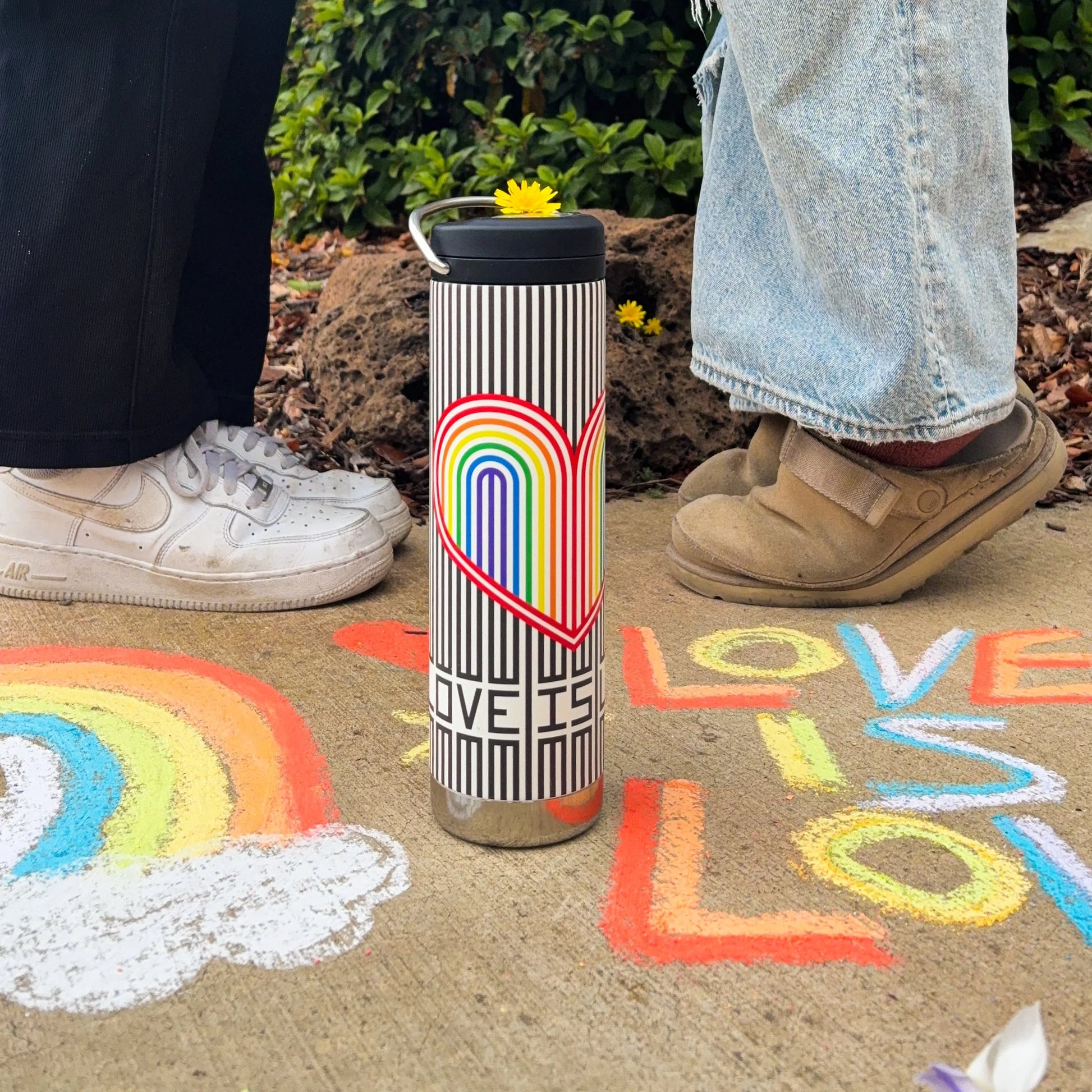 20oz-tkwide-with-twist-cap-pride-stripes-u4 Pride-2.webp