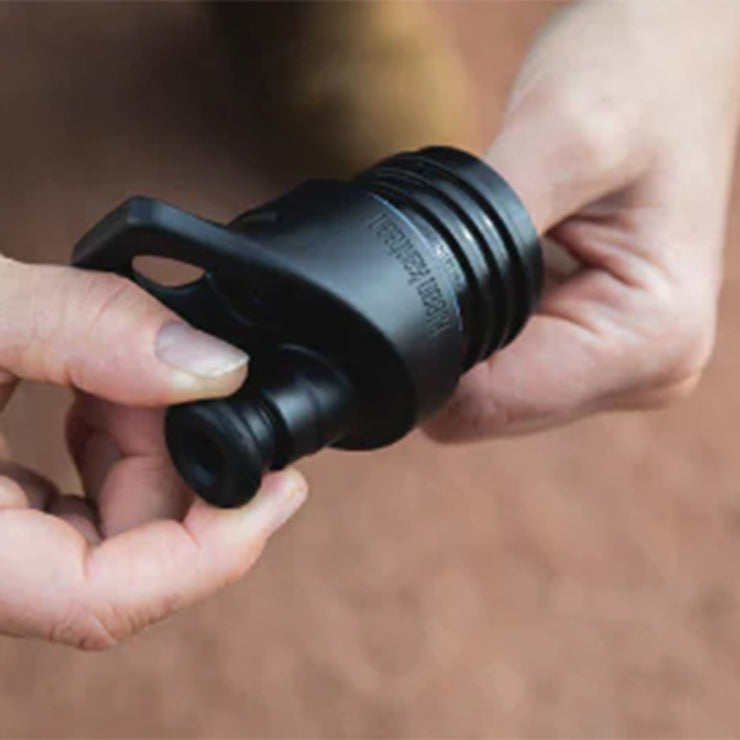 classic-sport-cap-d7 sport_cap_maintenance_kit_pull_valve_out_lifestyle.jpg