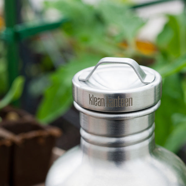 classic-steel-loop-cap-x4 stainless_cap_garden_lifestyle.jpg